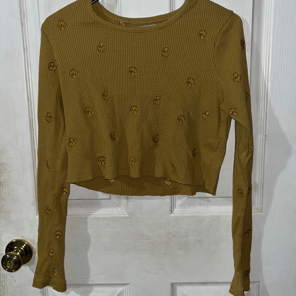 Mushroom printed crop